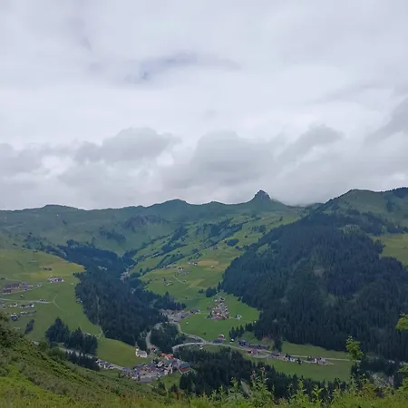 Berg 4 Apartman